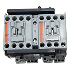 Reversing Contactor,9A, 2NO 2NC, 220W
